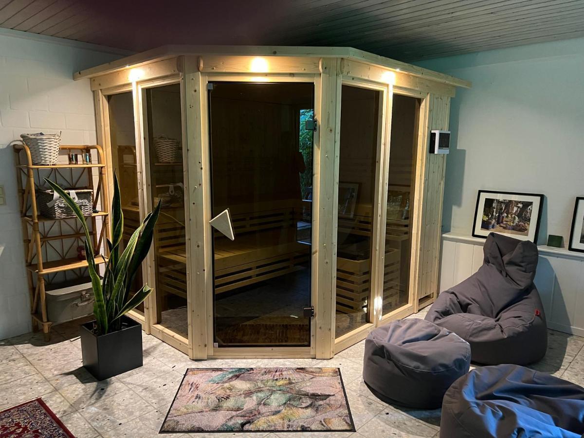 Aussergewoehnliches Haus Mit Sauna, Kamin Und Garten Wilhelmshaven Eksteriør bilde
