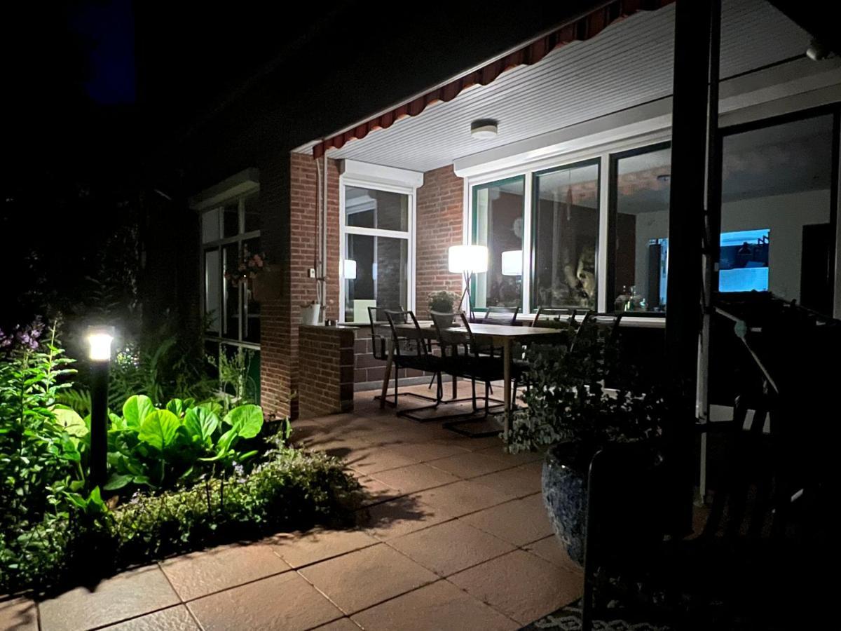 Aussergewoehnliches Haus Mit Sauna, Kamin Und Garten Wilhelmshaven Eksteriør bilde